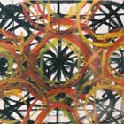 A pintura, com fundo branco, tem espessos traços pretos, em todas as direções, formando a mandala. No centro, existem alguns círculos vermelhos e amarelos, sendo que uns estão dentro e sobre os outros. Ao redor, mais círculos adjacentes formam um círculo maior.